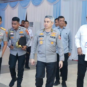 SESTAMA BNN RI HADIR DI ACARA PISAH SAMBUT WAKAPOLRI DI PTIK — foto 3